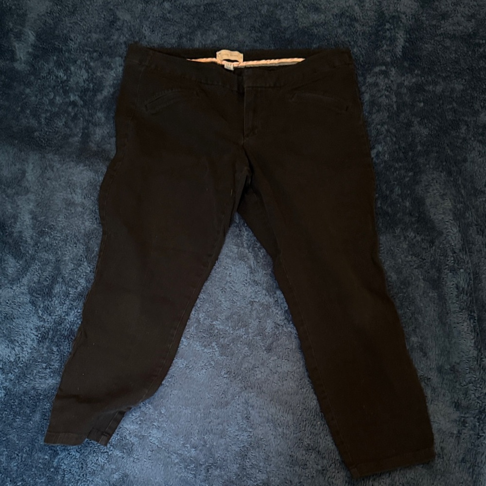 GAP Women's Cropped Black Jeans